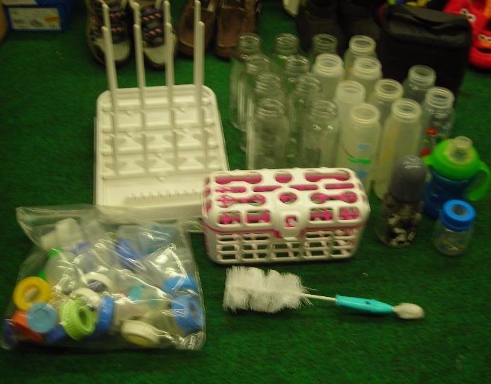 lot 32 image: Lot Of Bottles, Bottle Rack, Dishwasher Nipple Rack, Related