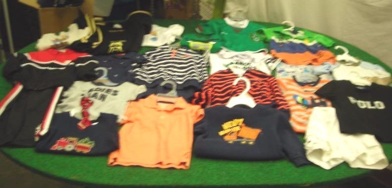 lot 59 image: 30 Pieces (size 18 months) Clothing