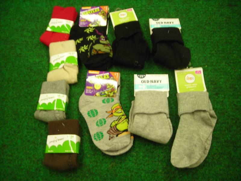 lot 69 image: 10-Pair NEW Toddler Socks