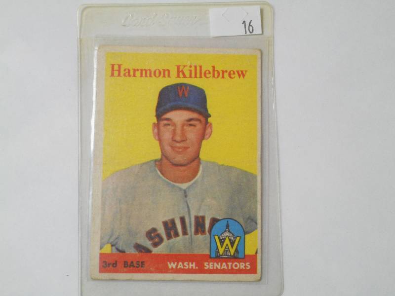 lot 16 image: 1958 Topps Vintage Baseball Card - ...