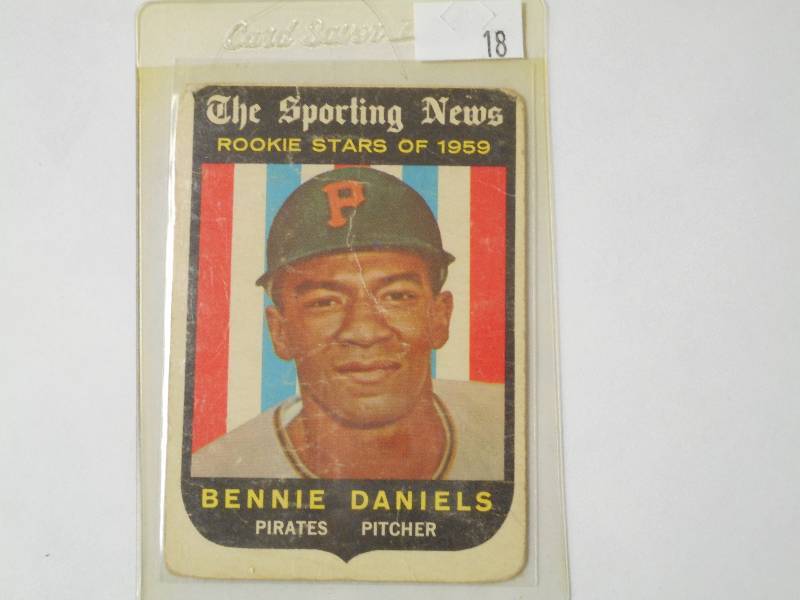 lot 18 image: 1959 Topps Vintage - The Sporting N...