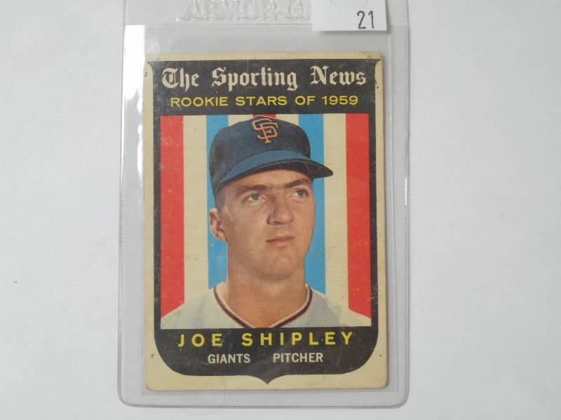lot 21 image: 1959 Topps Vintage - The Sporting N...