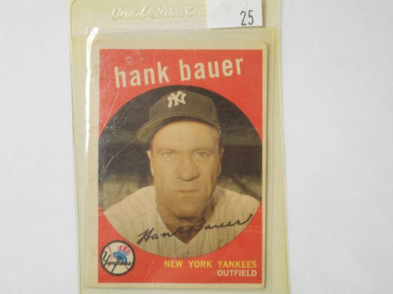 lot 25 image: 1959 Topps Vintage Baseball Card - ...