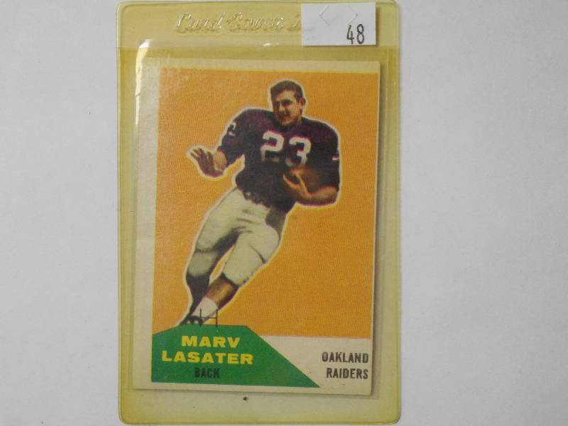 lot 48 image: 1960 Fleer Vintage Football Card, M...