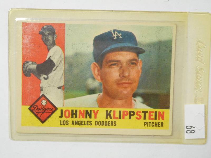 lot 68 image: 1960 Topps Vintage Baseball Card, J...