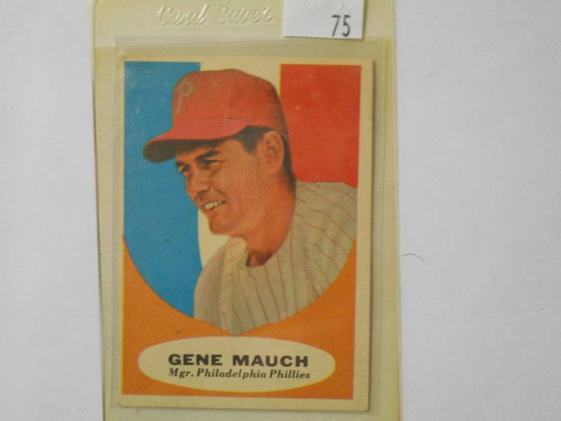 lot 75 image: 1961 Topps Vintage Baseball Card, G...