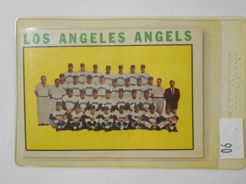 lot 90 image: 1964 Topps Vintage Baseball Card - ...