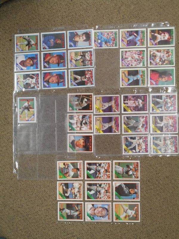 lot 93 image: 1988 O-Pee-Chi Baseball Cards