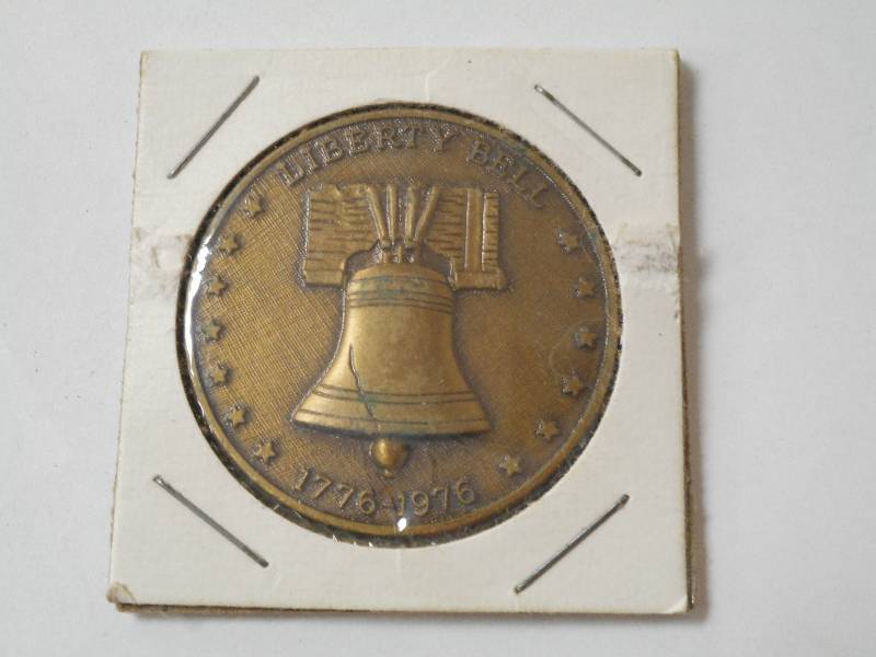 lot 125 image: Liberty Bell - Bicentennial Brass M...