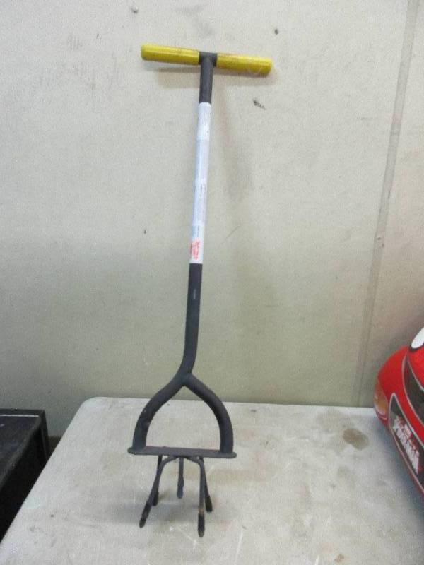 Hand Tiller