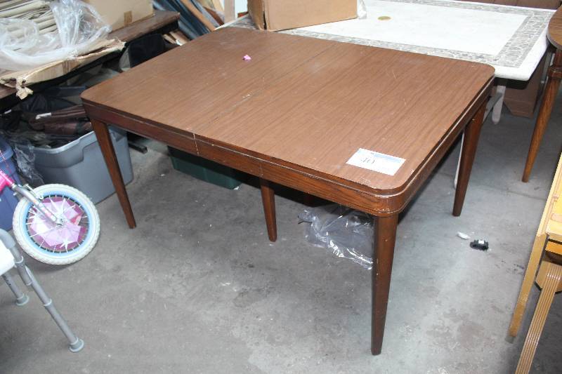 lot 40 image: Wood Table