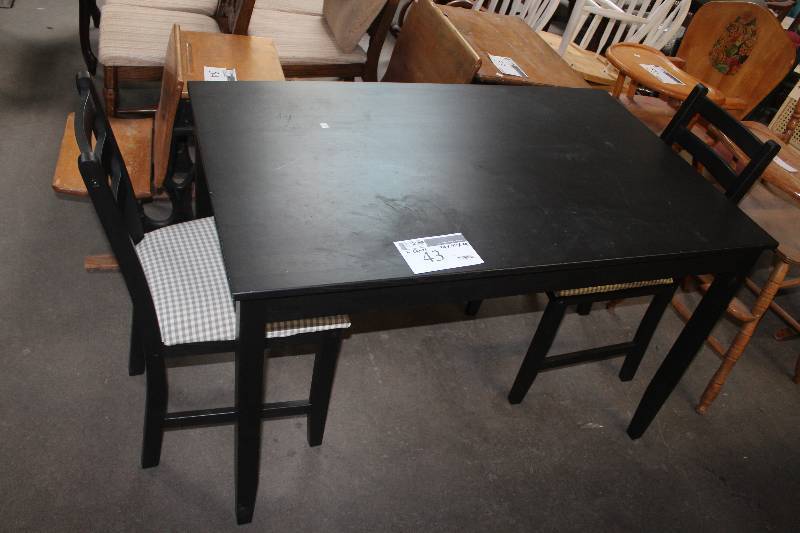 lot 43 image: Wood Table with 2 Chairs