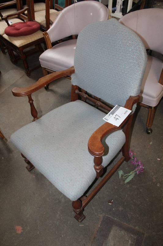 lot 47 image: Arm Chair
