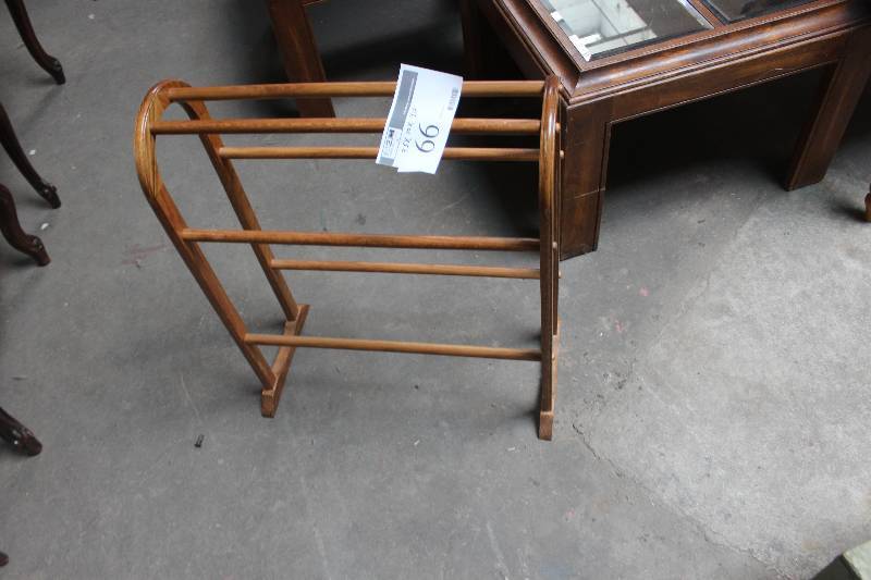 lot 66 image: Magazine Rack