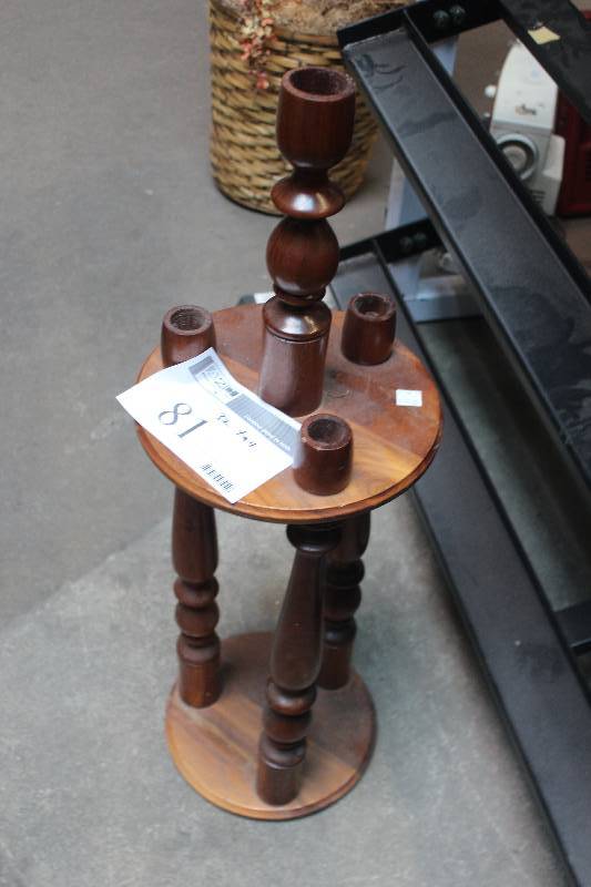 lot 81 image: Wood Table
