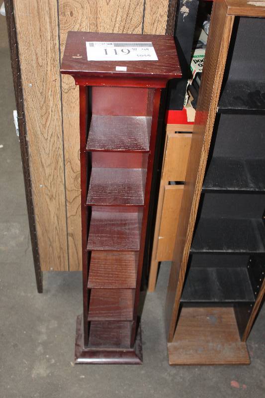 lot 119 image: Book Shelf