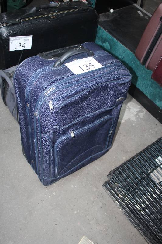 lot 135 image: Samsonite Rolling Luggage