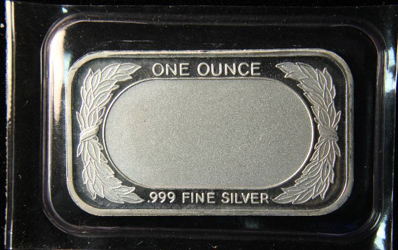 1 TROY OZ. .999 FINE SILVER BAR US FLAG DESIGN SEALED