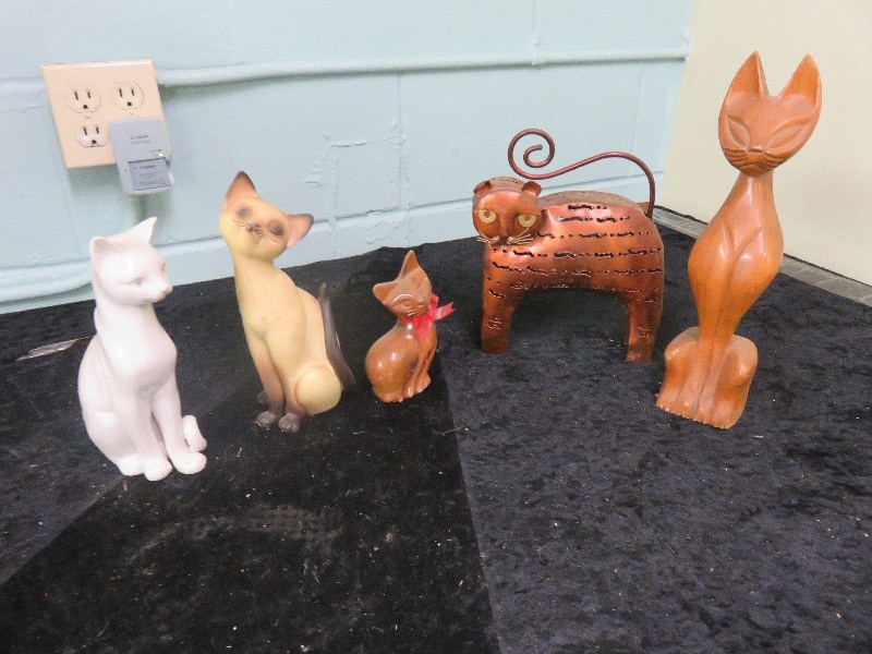 Cat Statues