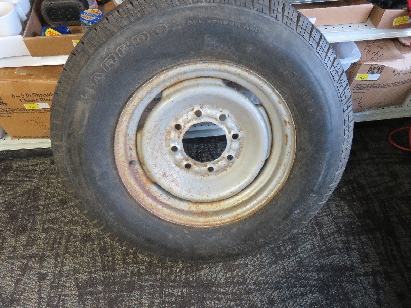 laredo tire