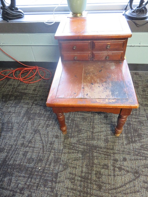 End table