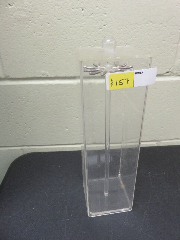 necklace display case