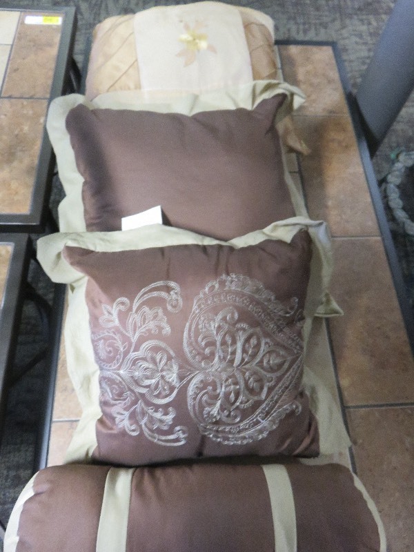Throw Pillows