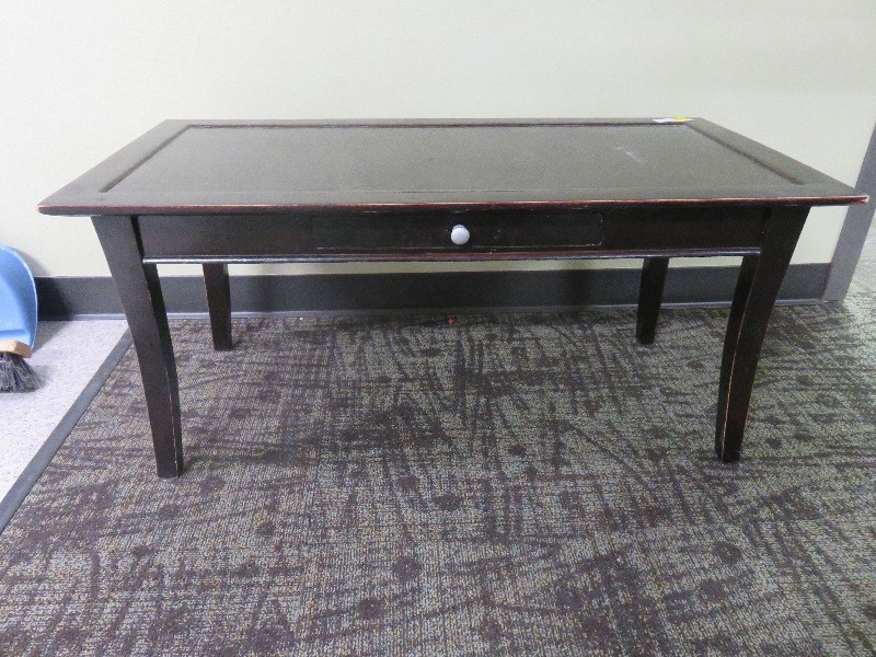 coffe table with drawer