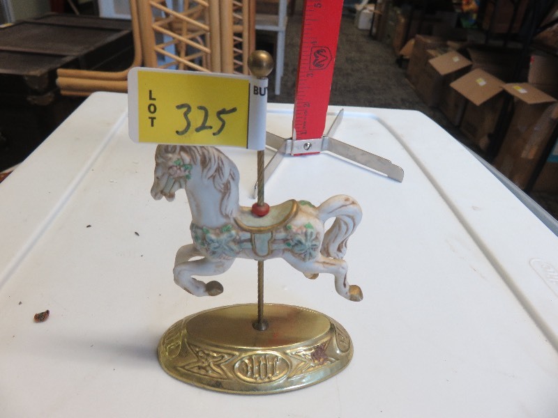 carousel horse