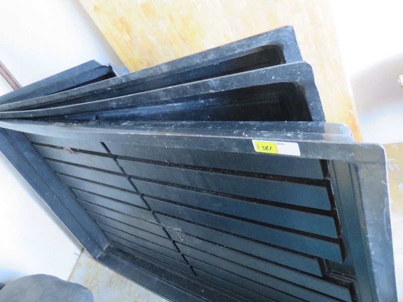 5 large hydoponic trays