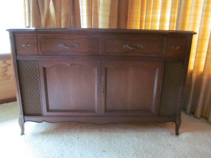 Magnavox Floor Console
