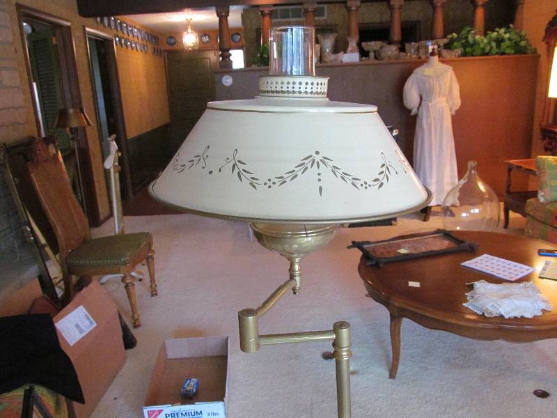 Floor lamp