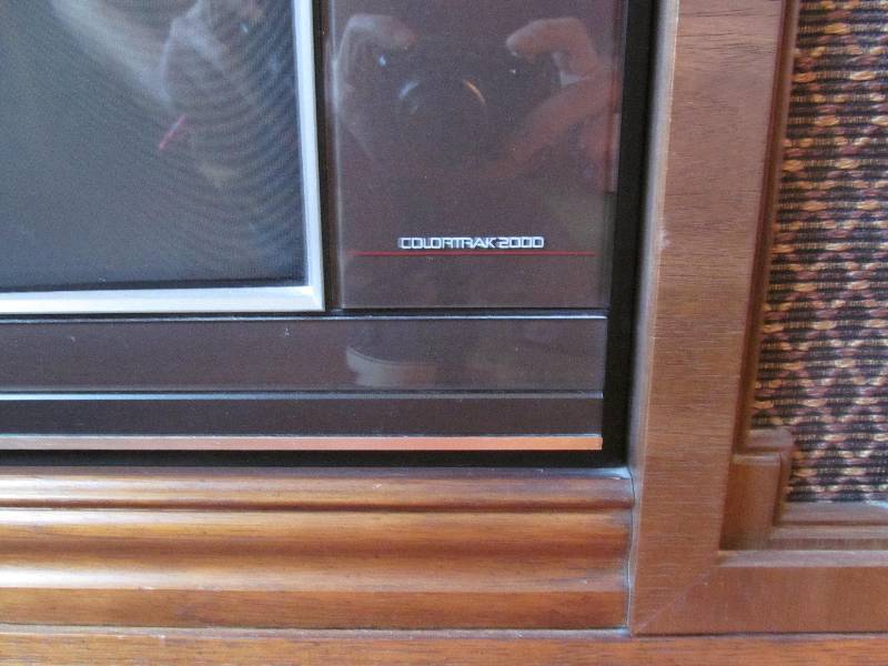 Colortrak 2000 Console TV