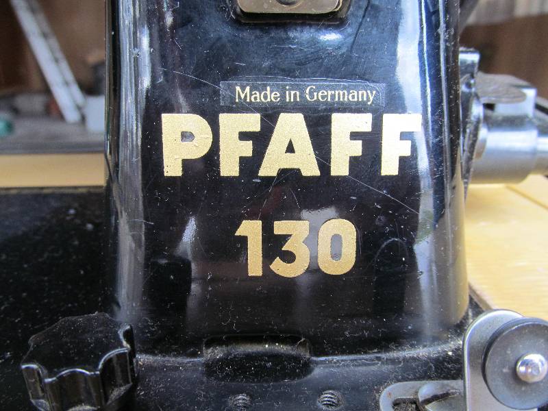 PFAFF Sewing machine in cabinet
