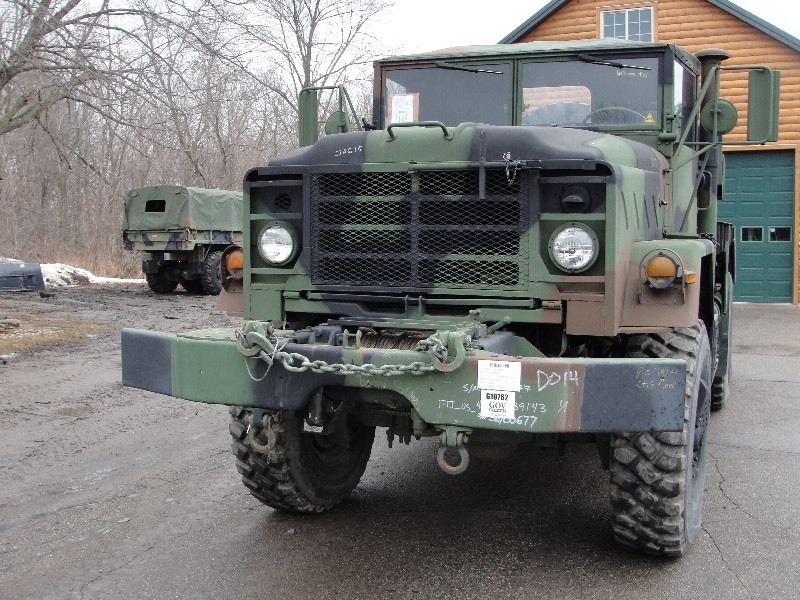 1991 BMY M936H2 Wrecker