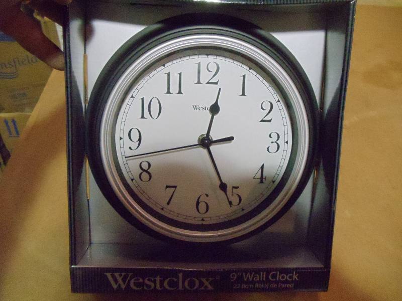 lot 78 image: NEW Westclock 9 in Wall Clock