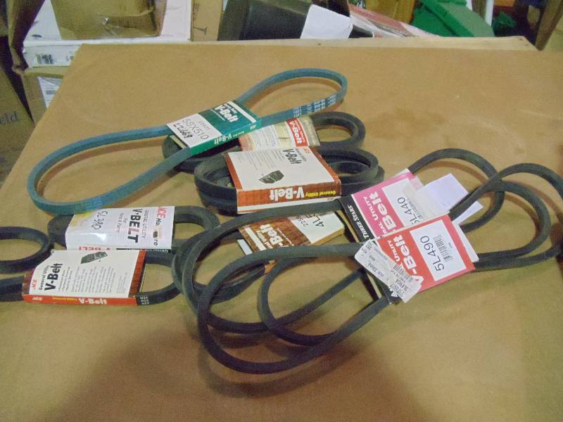 lot 82 image: NEW Approx 10 Various V Belts