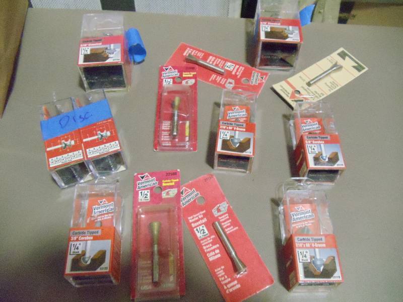 lot 276 image: New Approx Qty 15 Vermont American Router Bits