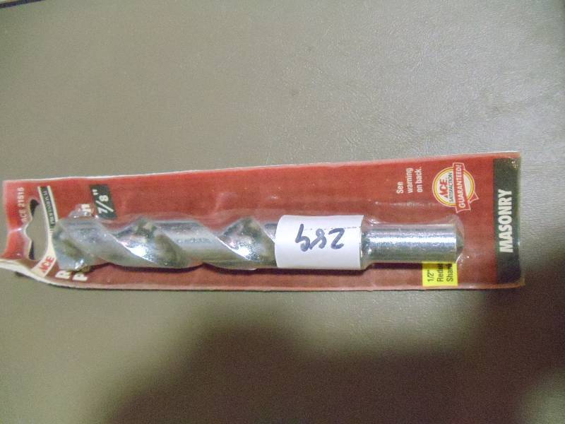 lot 289 image: NEW Masonary Drill Bit 6 in x 7  8 in 1  2 in Reduced Shank