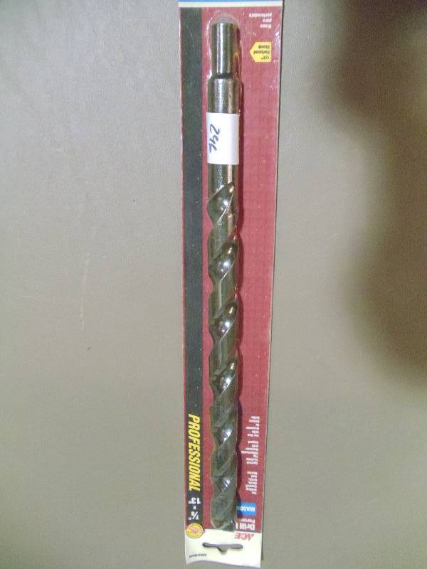 lot 296 image: NEW Masonary Drill Bit 13 in x 7  8 in 1  2 in Reduced Shank