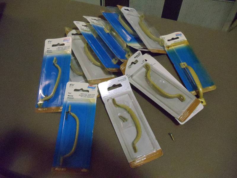 lot 305 image: NEW Qty 10 Pull Handles 4.75 in Brass BakEnamel Finish