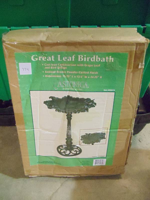 lot 374 image: NEW Astonica Great Leaf Bird Bath, Cast Iron, Retail $70