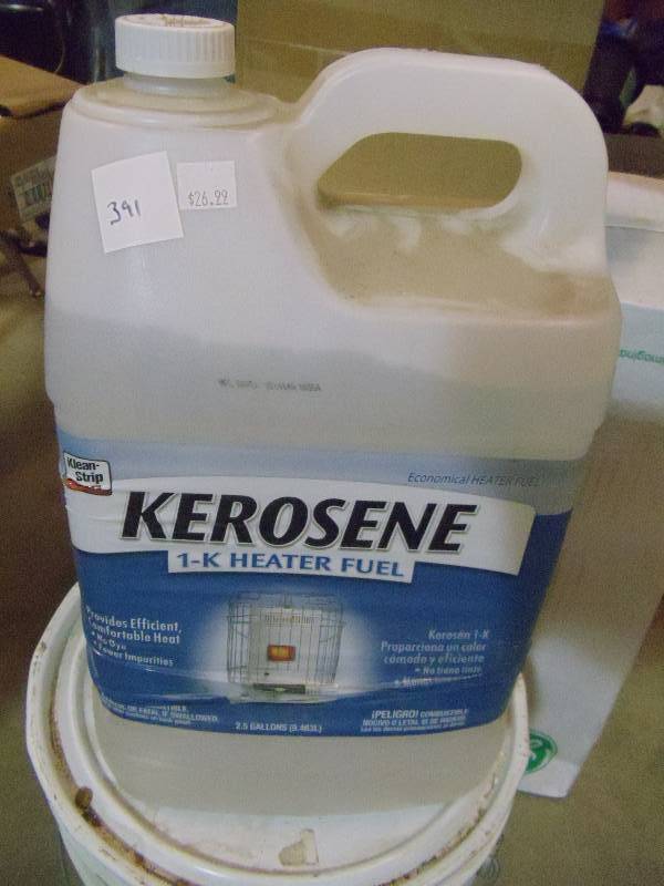 lot 391 image: NEW 2.5 Gallon Jug Kerosene