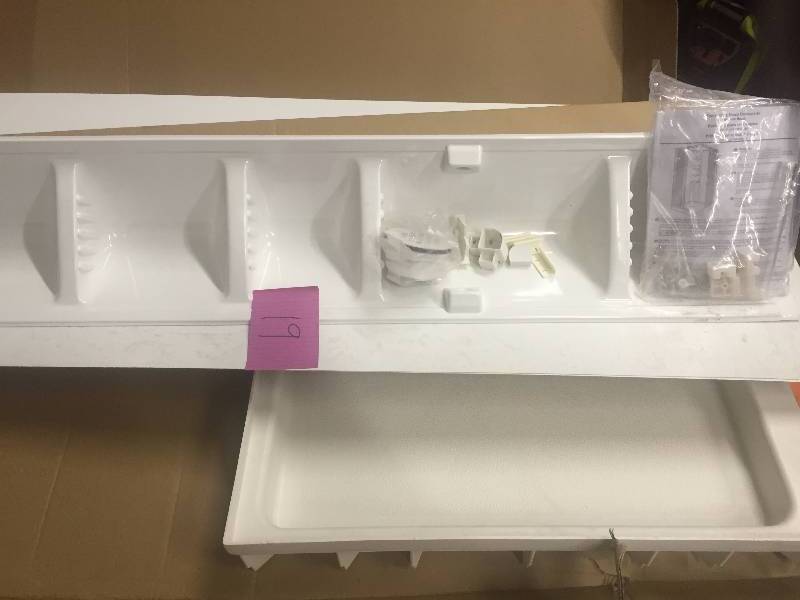 lot 19 image: 32 in. x 32 in. x 70-34 in. Standard Fit Corner Shower Kit New