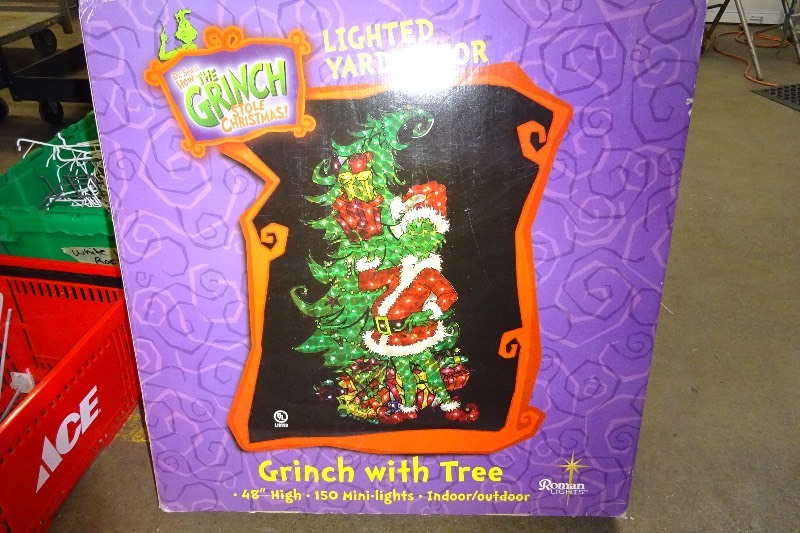 Dr Seuss The Grinch Stold Christmas Lighted Yard D�cor