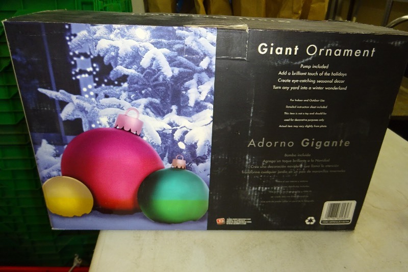 Giant ornament pump up