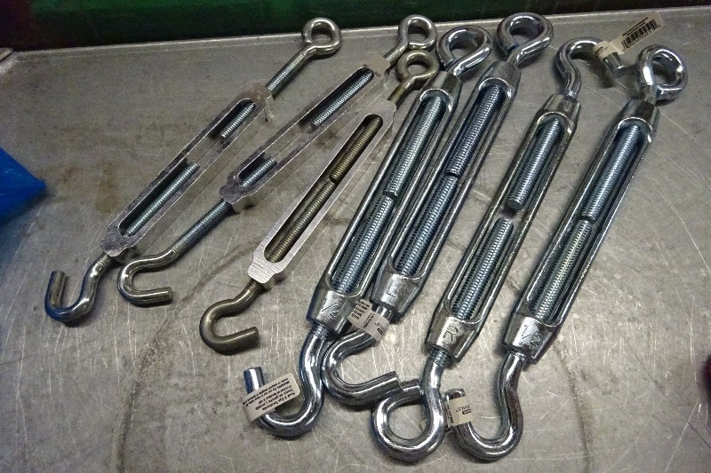 3 - 12 x 19 12 hook and eyeturn buckle