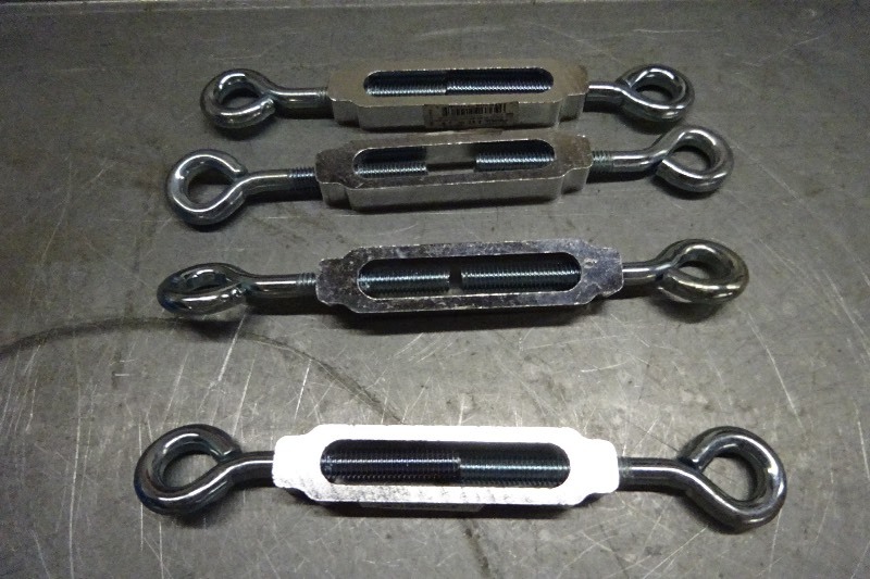 4 - turn buckle 38 x 8