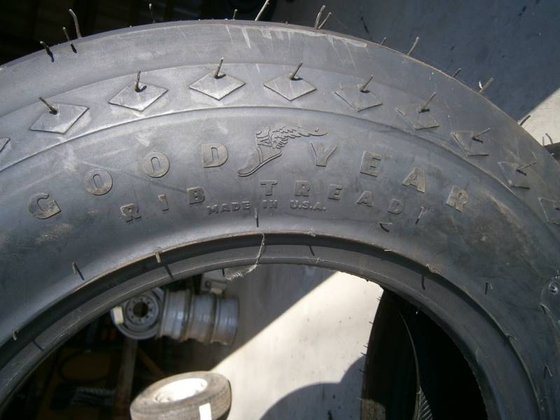 lot 10 image: 6.70-15 Implement Tires