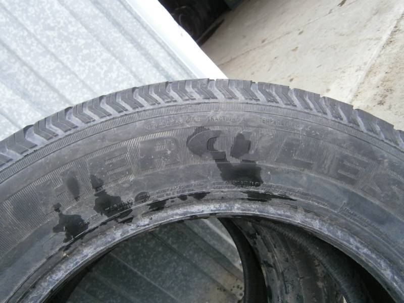 lot 34 image: 2 (Used) Hercules 235-65 R17 Tires